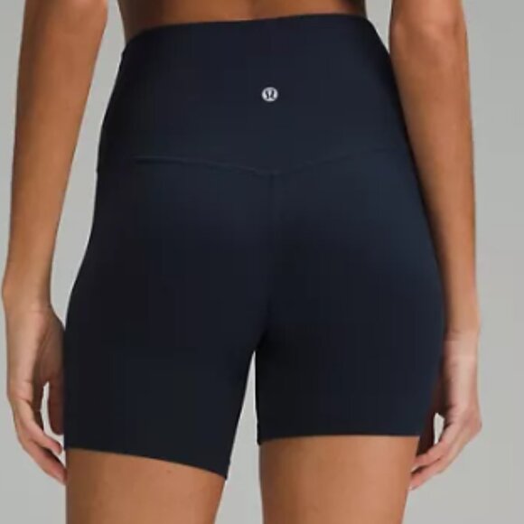 Lululemon Align Hight-Rise Short 6" - Picture 3 of 5